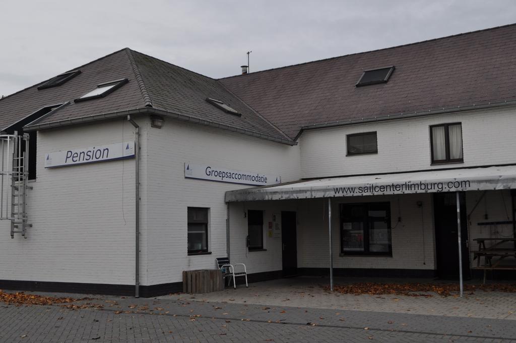 Sailcenter Limburg Kinrooi Bagian luar foto