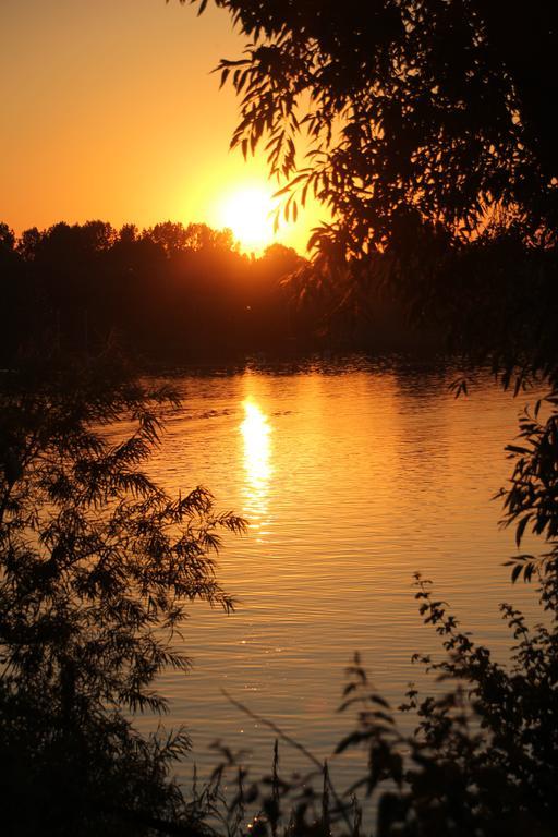 Sailcenter Limburg Kinrooi Bagian luar foto